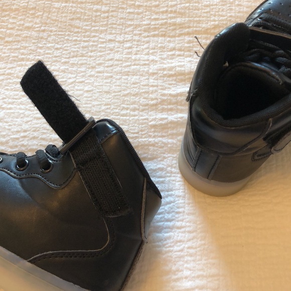 EUC High Top LED Black Vegan Leather Light Up USB Flashing Sneakers for Kids - Picture 15 of 17